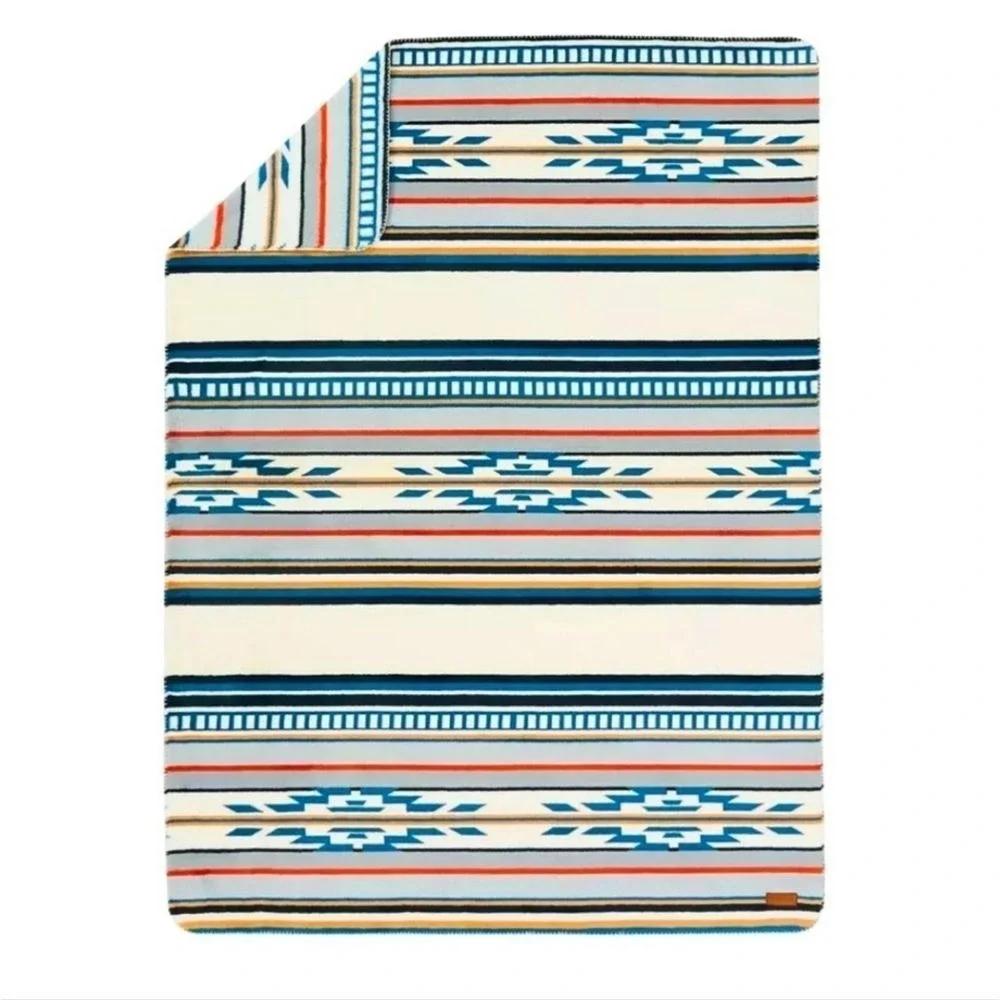 Pendleton Plush Throw 50